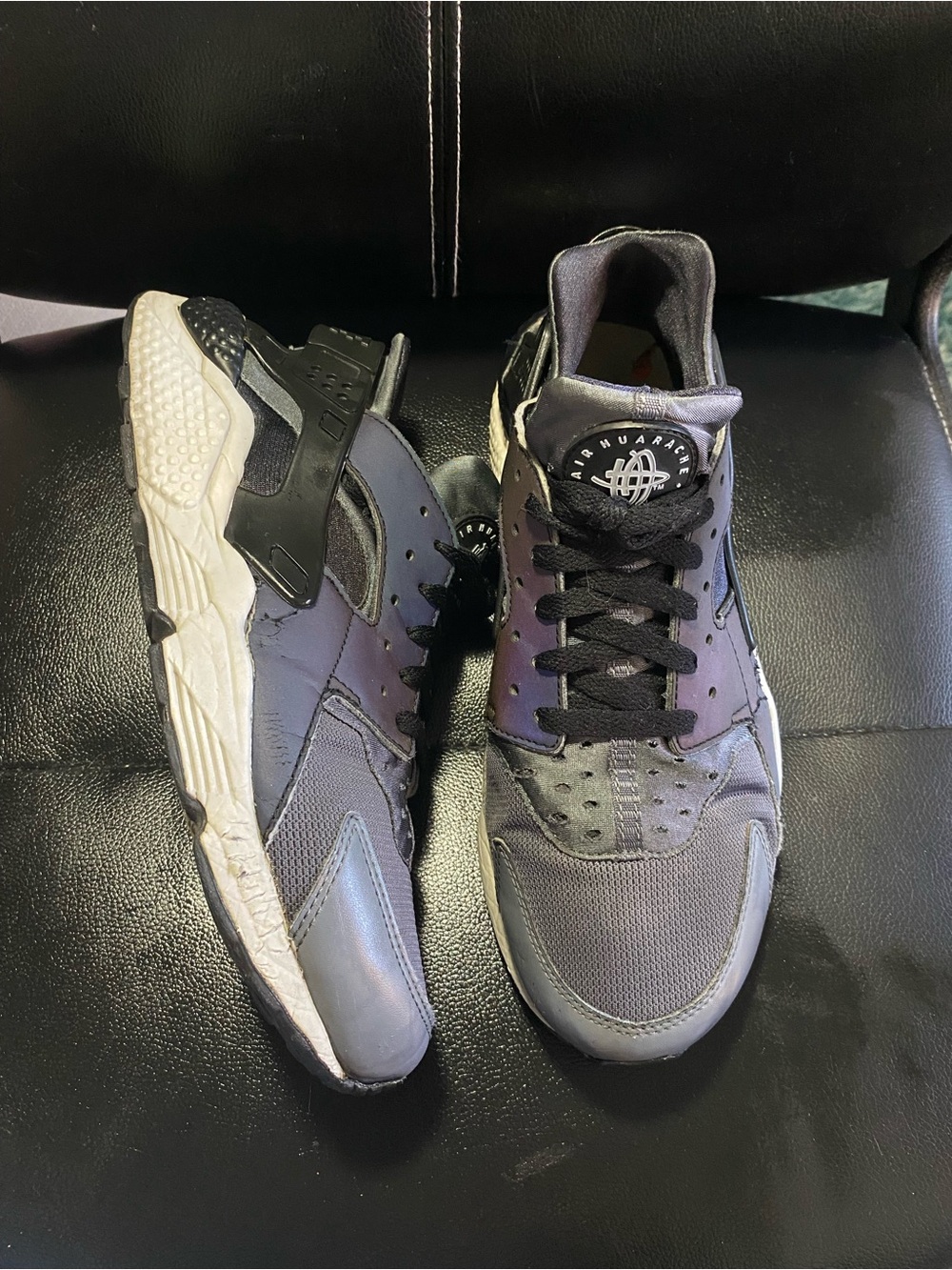 Nike Men’s Huarache Sneakers in Grey and Black Size 11